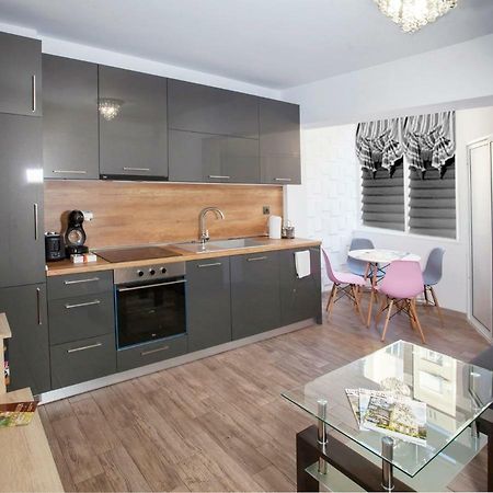 Apartment Diamond Center Gabrovo Esterno foto