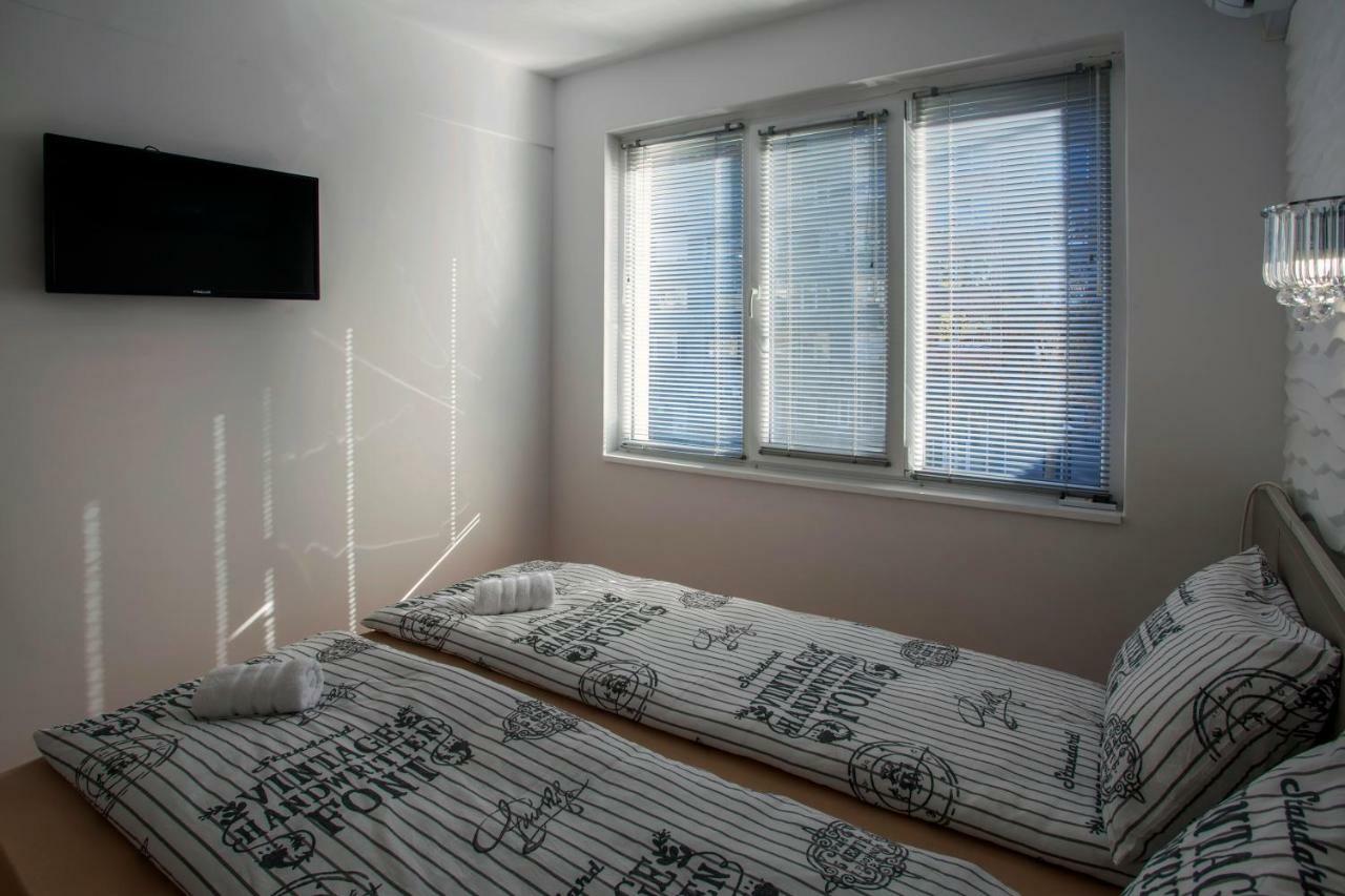 Apartment Diamond Center Gabrovo Esterno foto